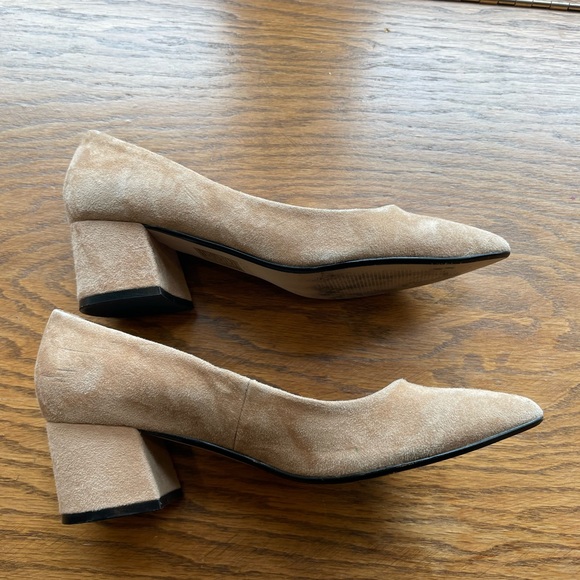 ALDO camel suede pumps - Picture 3 of 6
